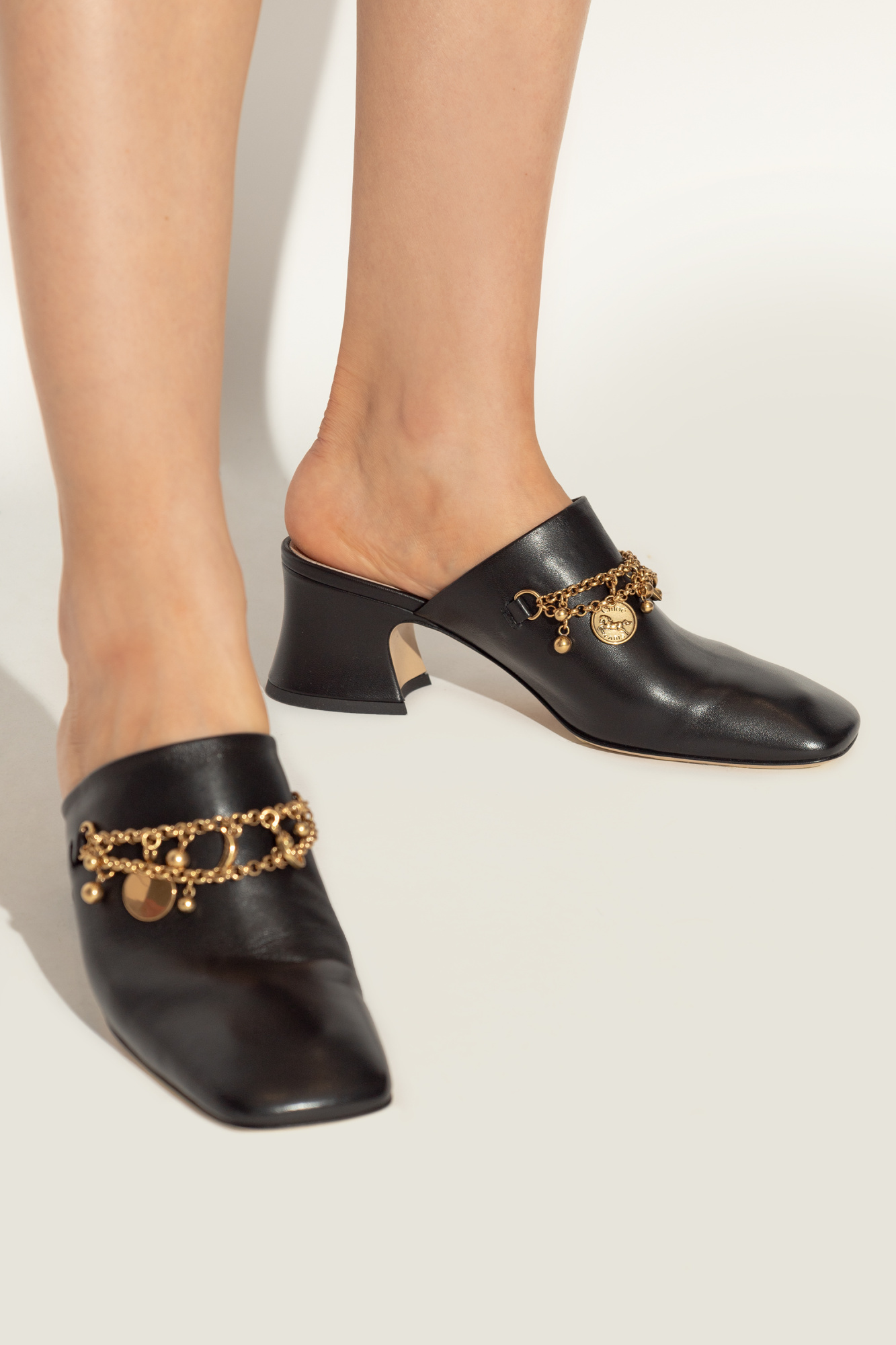 【Chloe】Charm Heeled Mules ブラック Black Heeled mules
